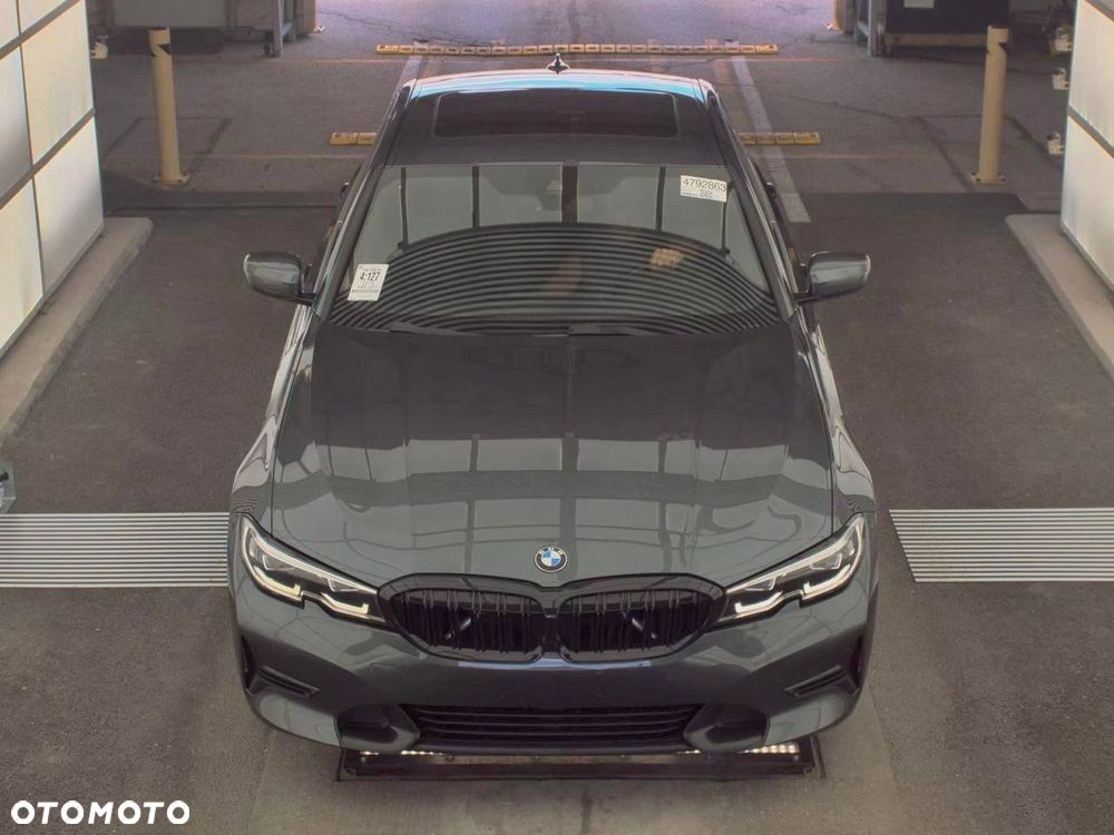 BMW Seria 3 330i xDrive Sport Line - 6