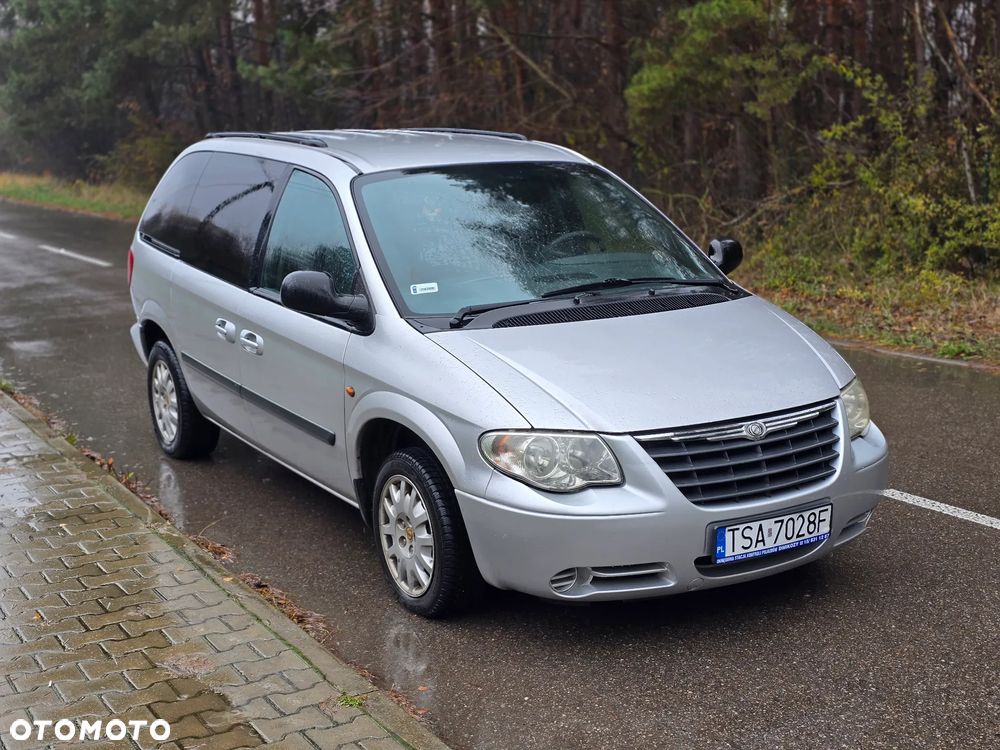 Chrysler Voyager 2.4 SE - 11