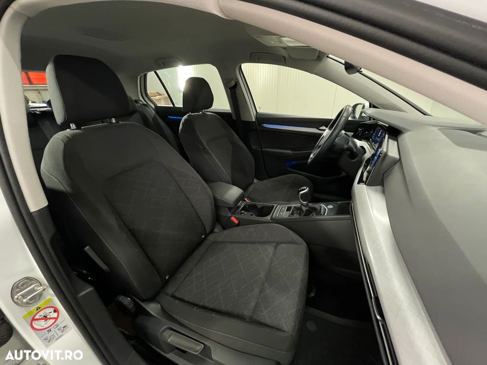 Volkswagen Golf 1.0 TSI Life - 12