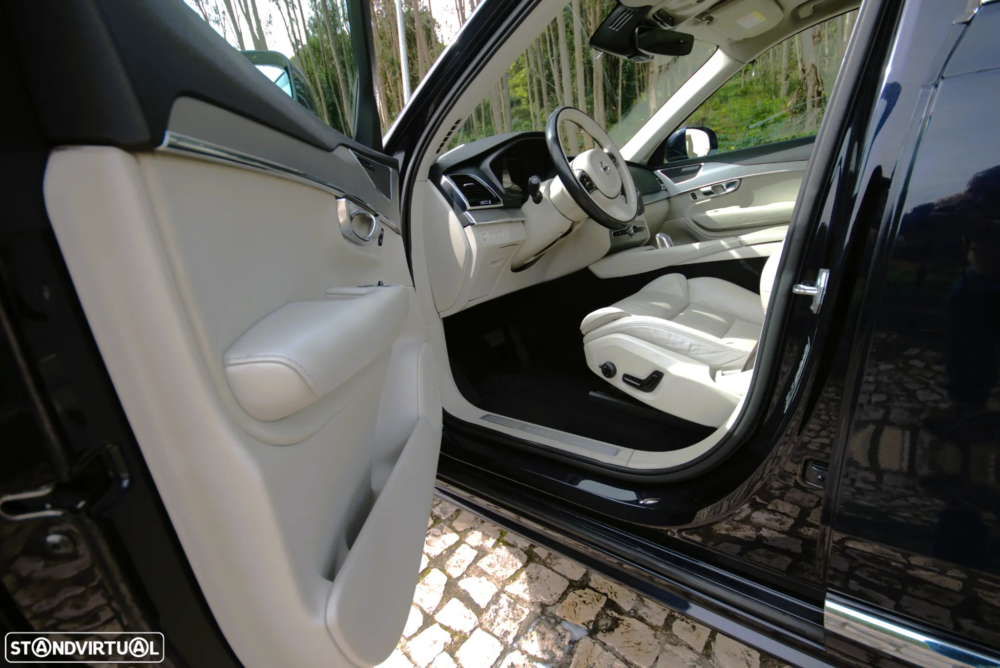Volvo XC 90 2.0 T8 PHEV Inscription AWD - 22