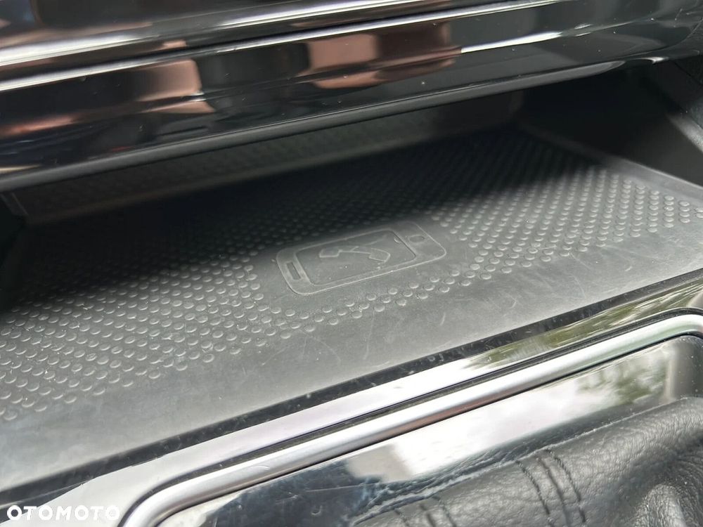 Volkswagen Passat 2.0 TSI Business DSG - 28