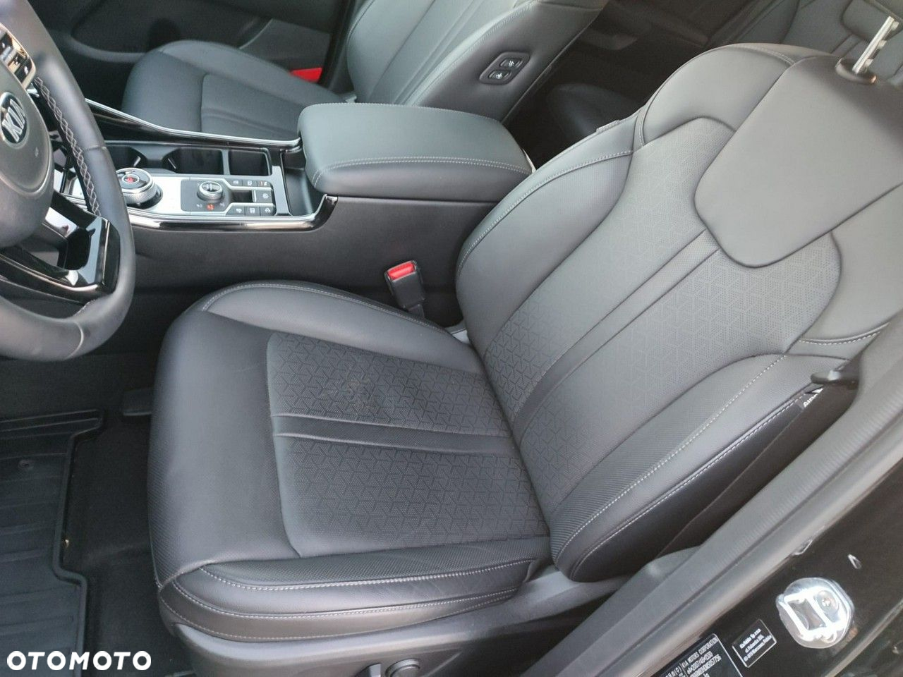 Kia Sorento - 4