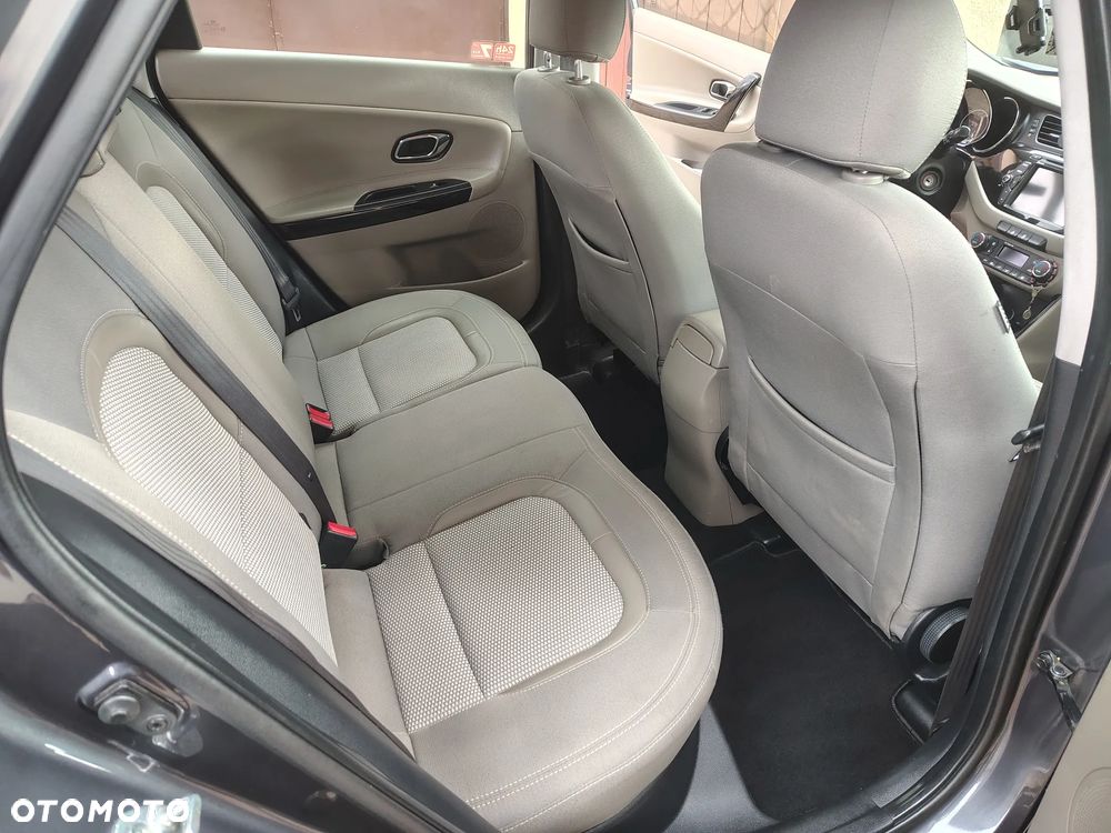 Kia Ceed 1.6 GDI Business Line - 28