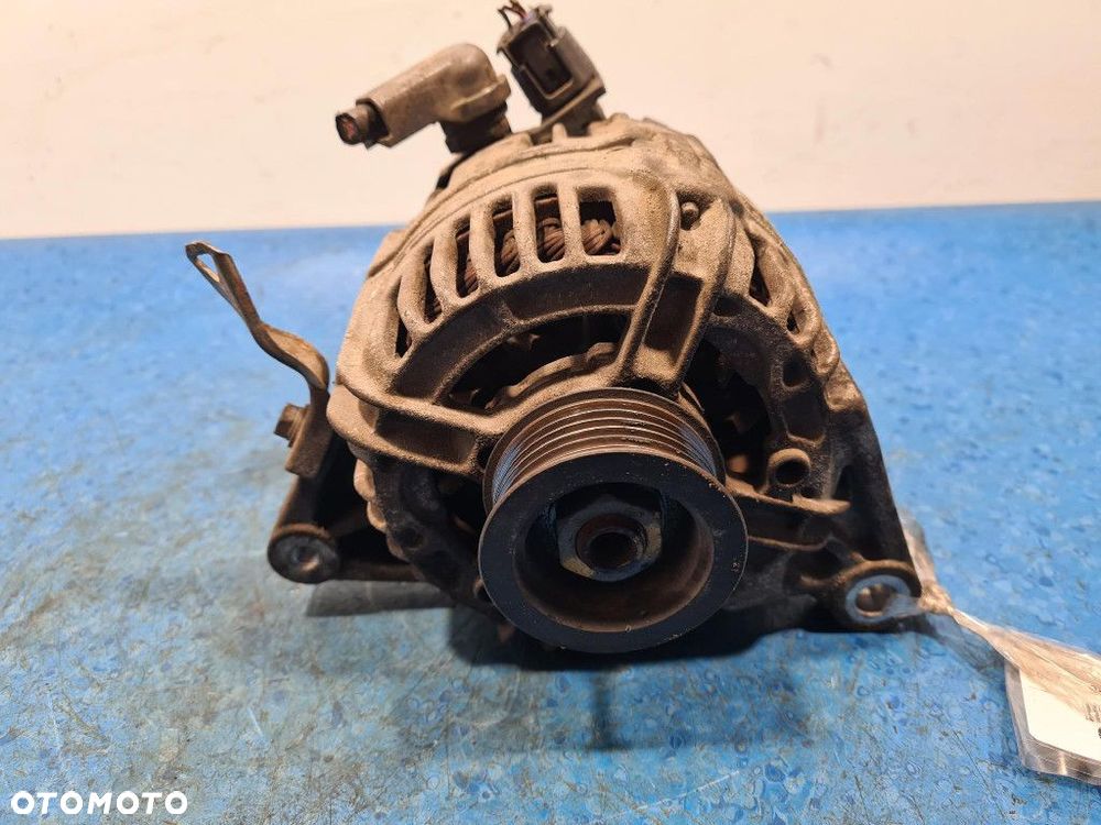 TOYOTA AVENSIS I T22 ALTERNATOR 0124315024 1.6 - 7