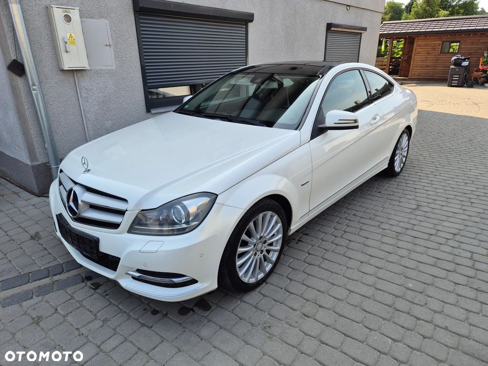 Mercedes-Benz Klasa C 180 CGI BlueEff - 1