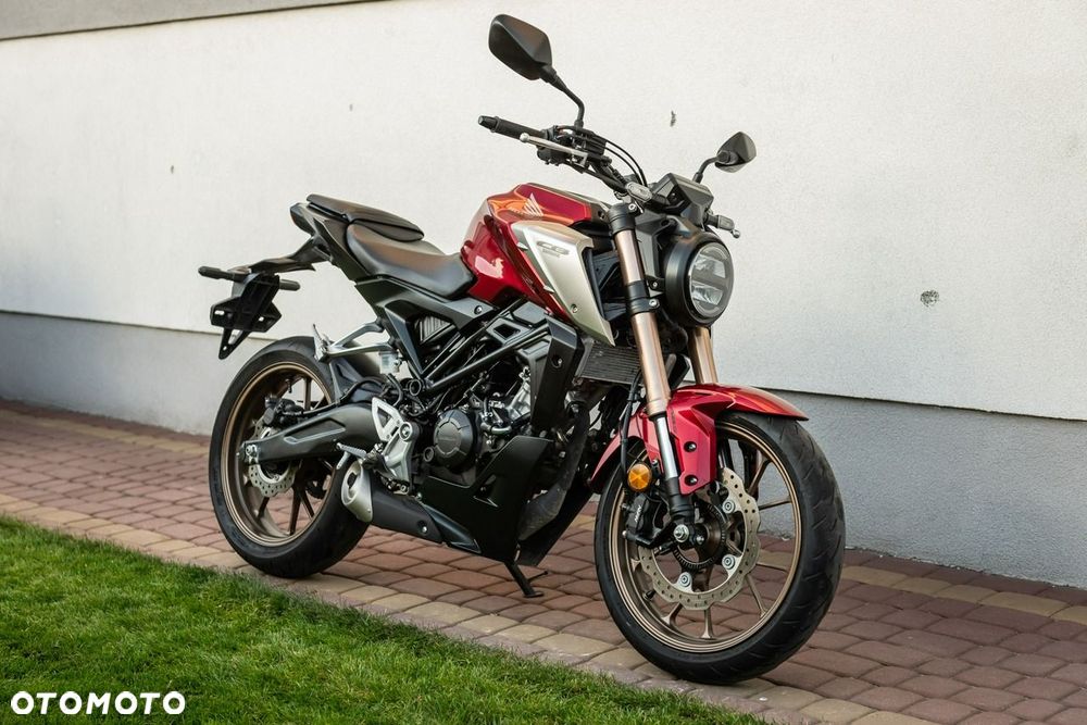 Honda CB - 1