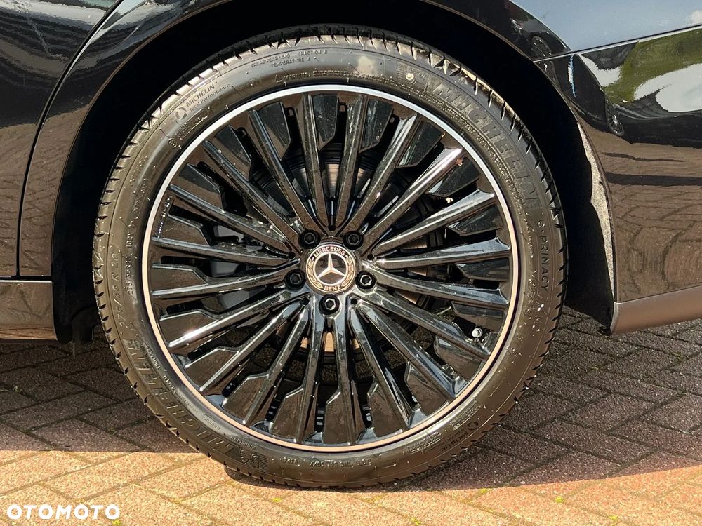 Mercedes-Benz Klasa E 220 d 4-Matic AMG - 11