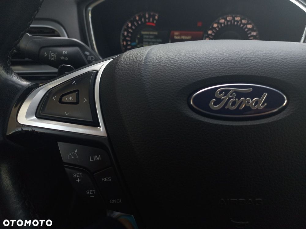 Ford Mondeo 2.0 TDCi Titanium PowerShift - 29
