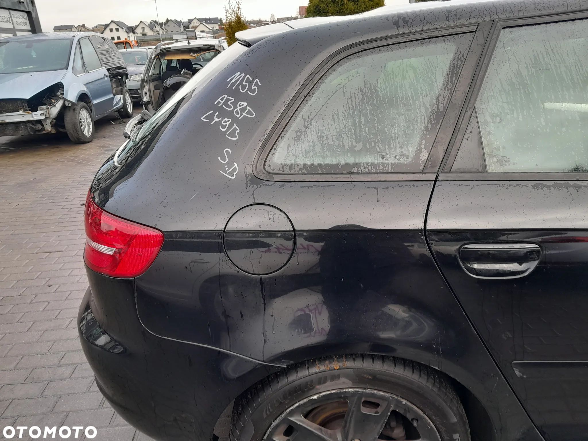 AUDI A3 8P LIFT 10R SPORTBACK BŁOTNIK PRAWY TYLNY ĆWIARA ĆWIARTKA KOLOR: LY9B - 1