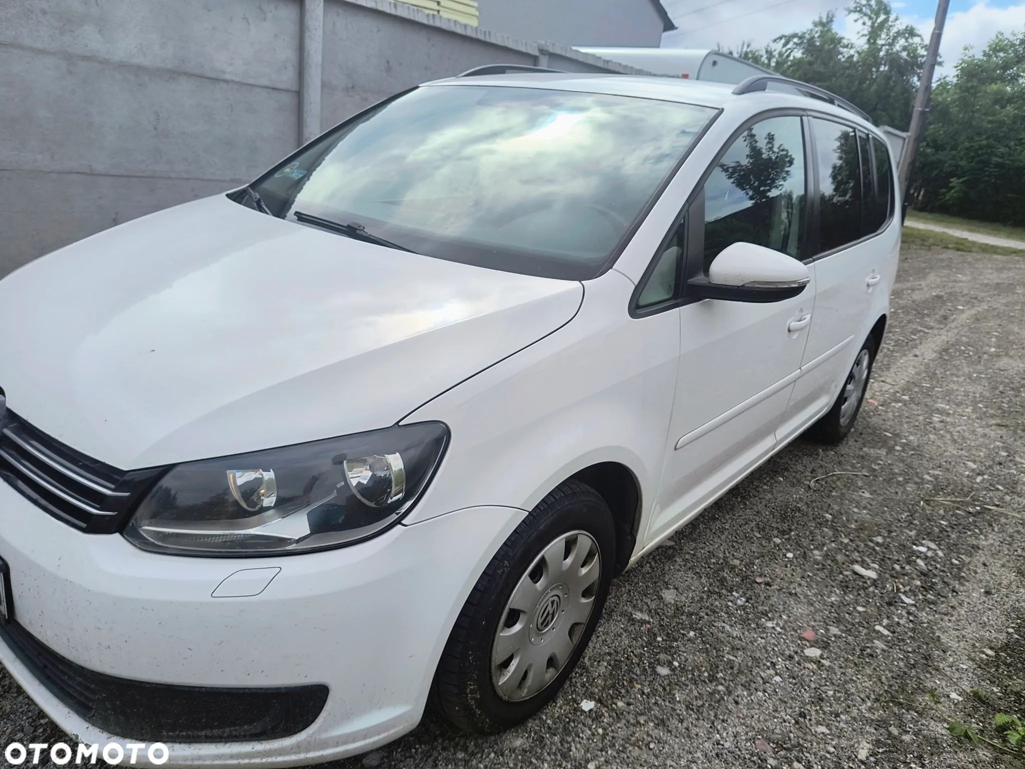 Volkswagen Touran 1.6 TDI DPF BlueMot Comfortline - 1