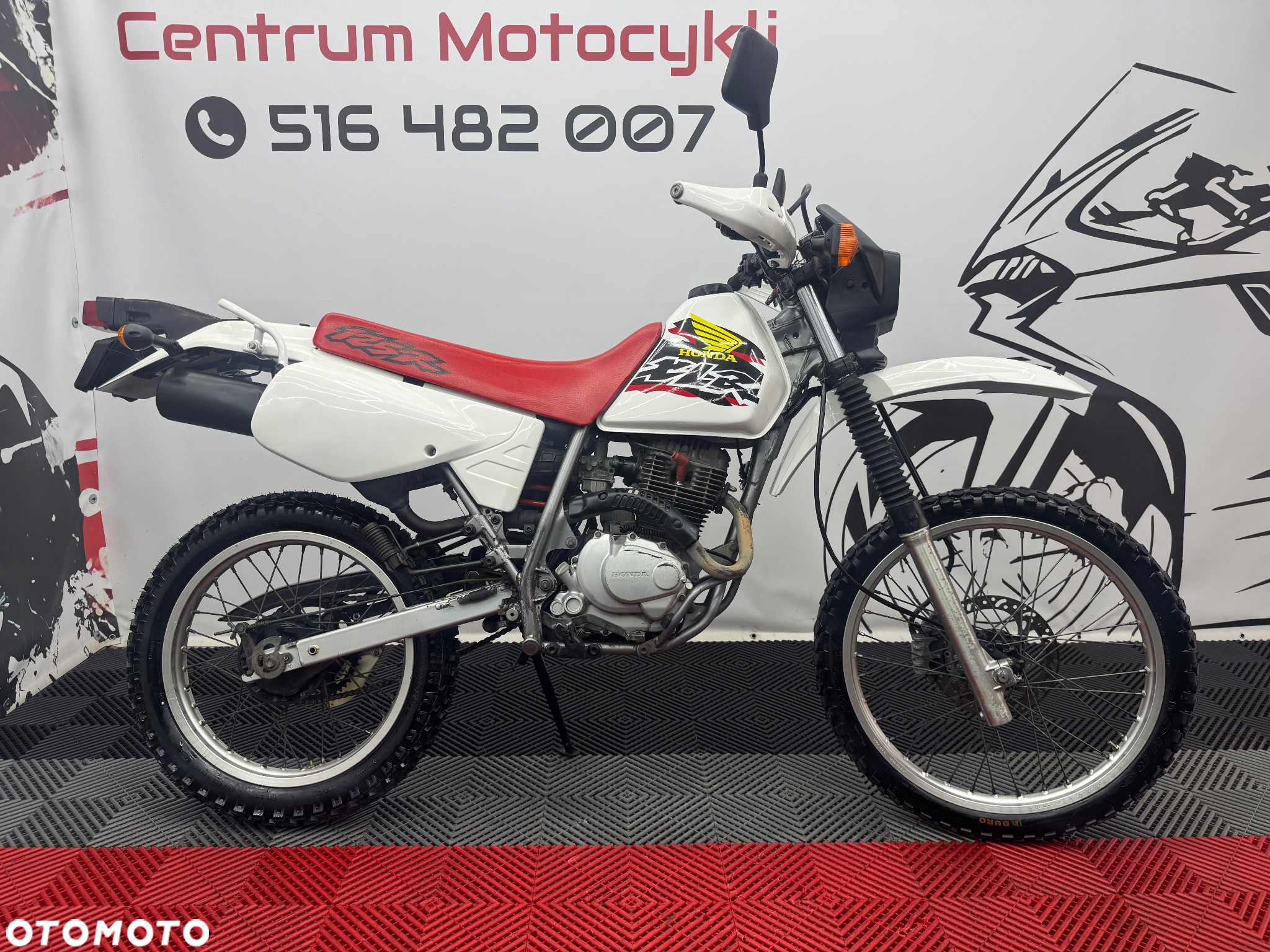 Honda XLR - 2