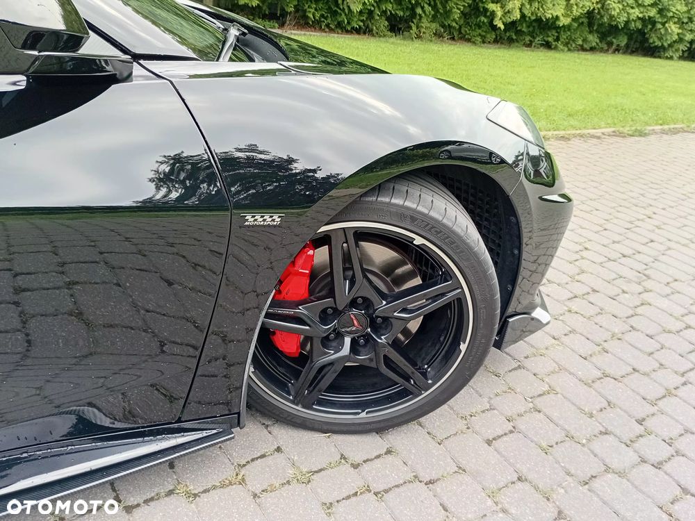 Chevrolet Corvette - 20