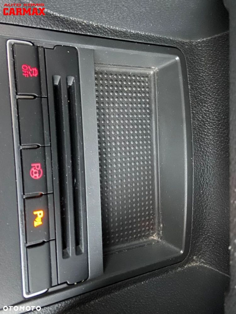 Volkswagen Touran - 28