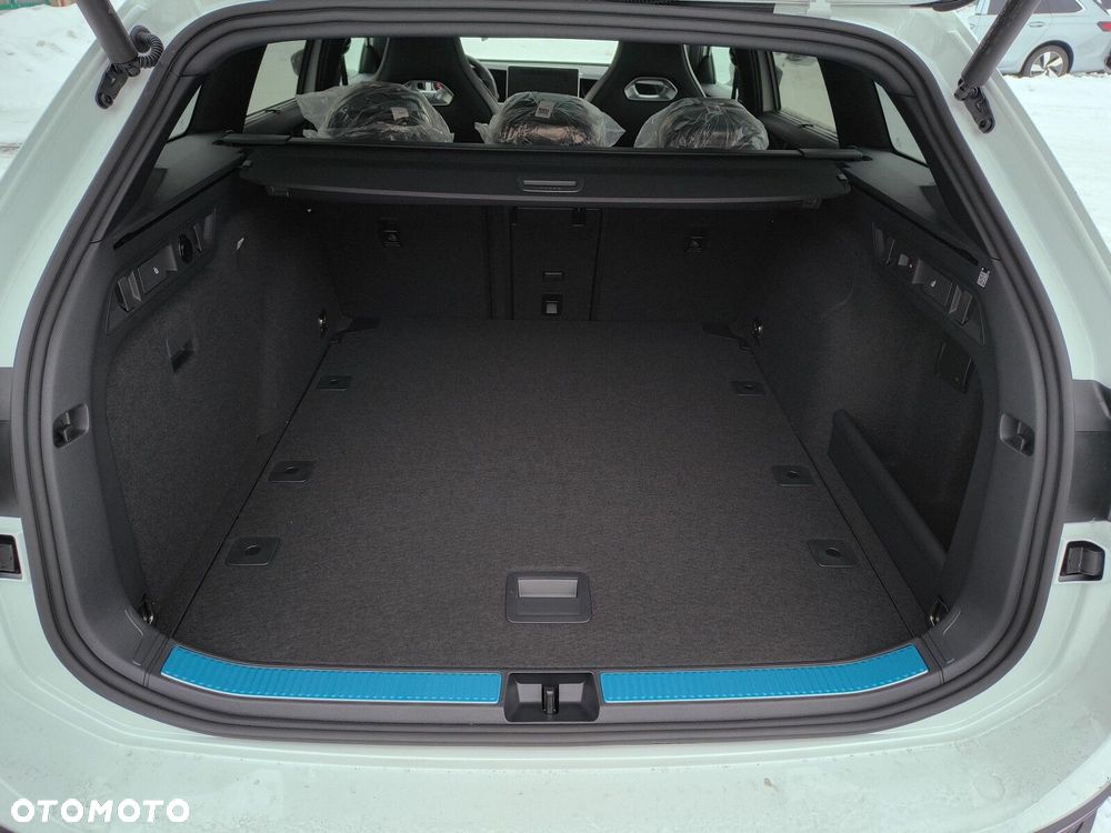 Volkswagen Passat Variant 2.0 TSI R-Line Plus DSG - 17