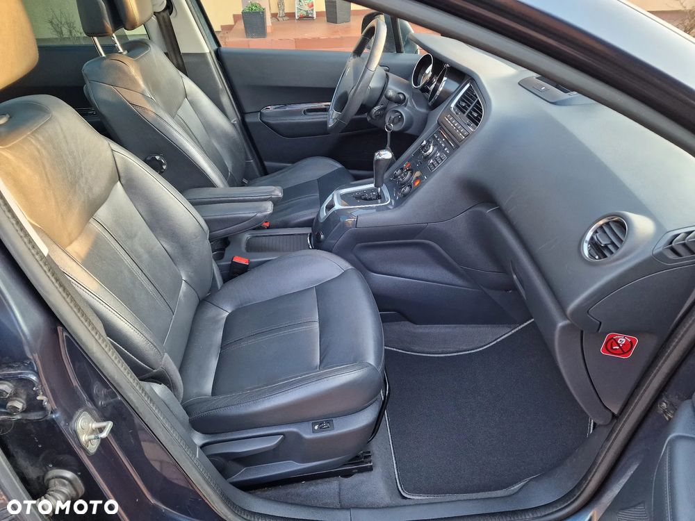 Peugeot 5008 HDI 160 Automatik Allure - 9