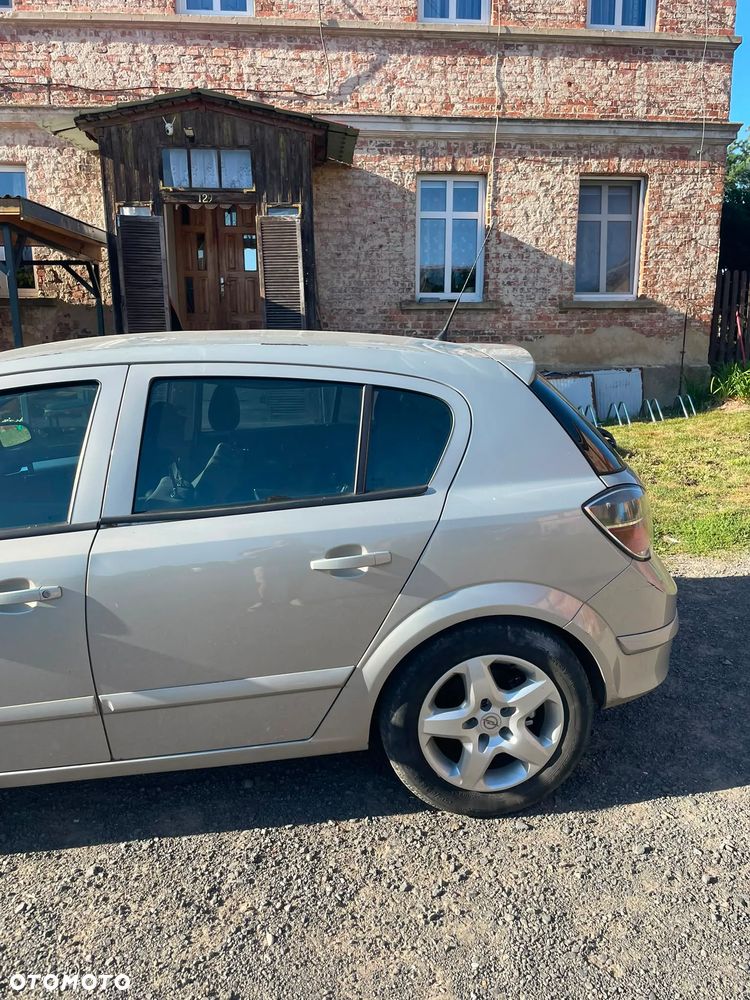 Opel Astra 1.4 - 4