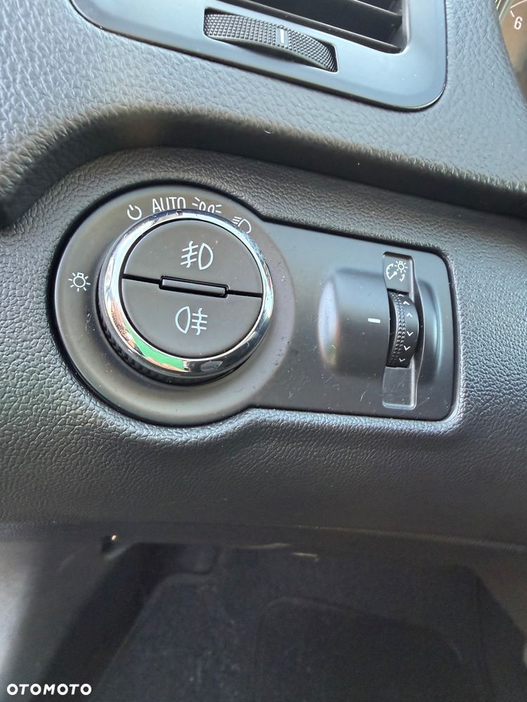 Opel Insignia 1.6 SIDI T ecoFLEXStart/Sto Innovation - 23