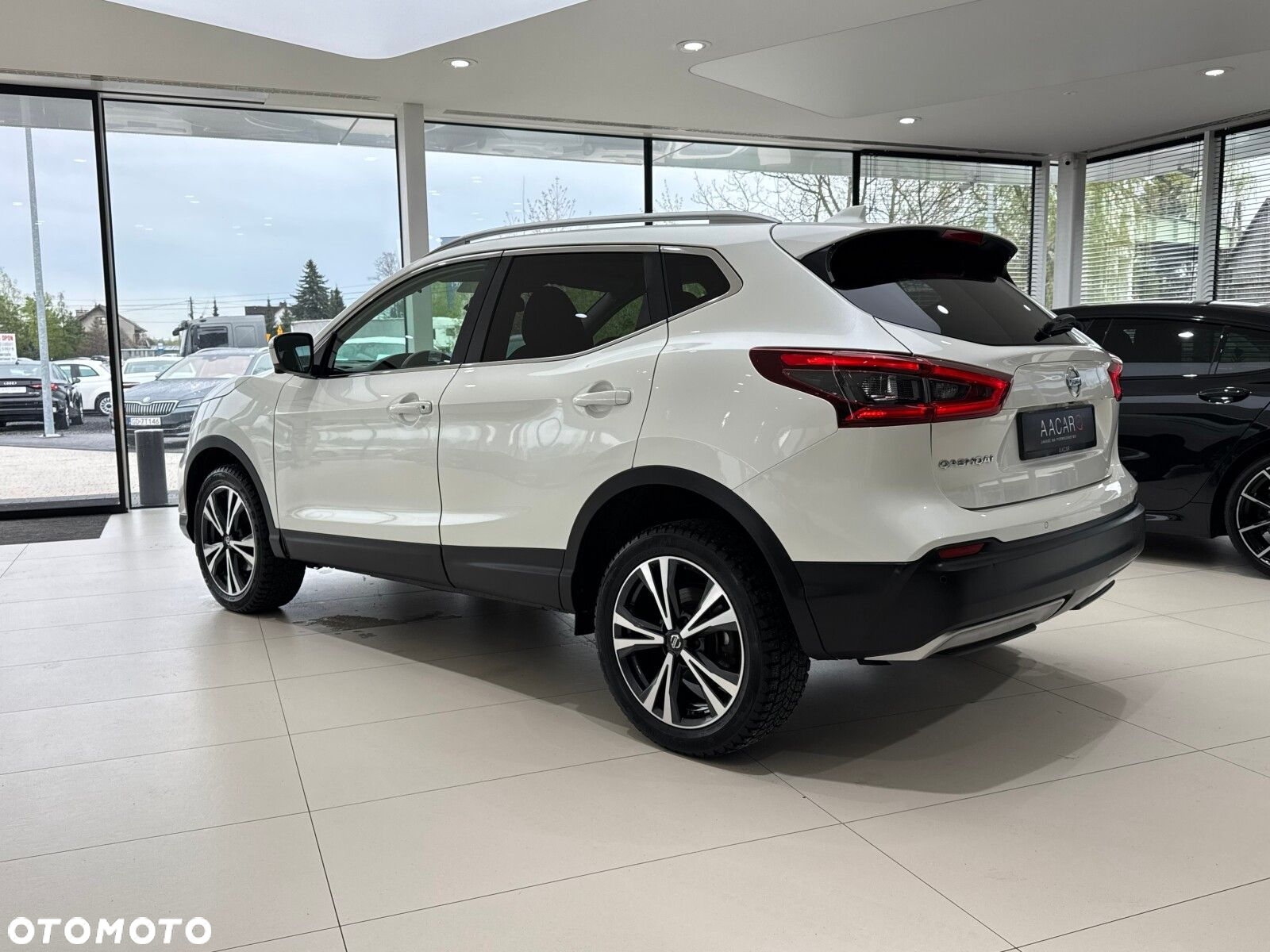 Nissan Qashqai 1.3 DIG-T N-Connecta - 3