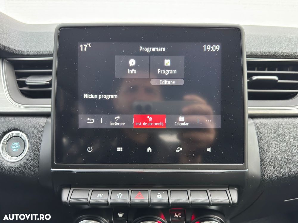 Renault Captur E-Tech Plug-In-Hybrid Intens - 17