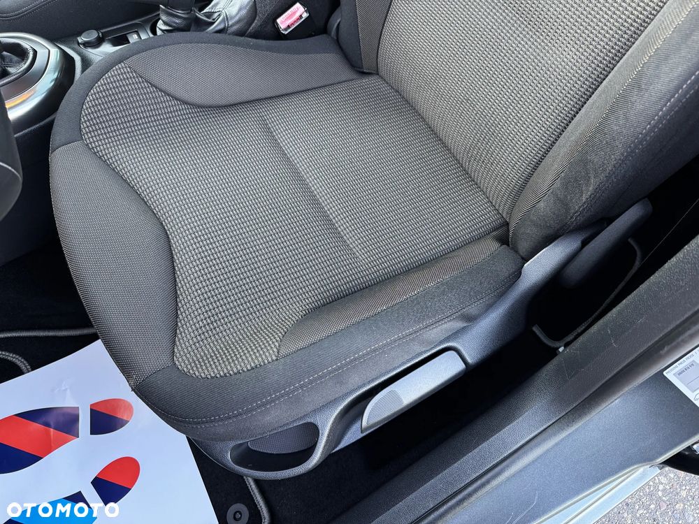 Peugeot 308 1.6 HDi Style - 31