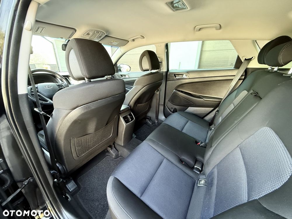 Hyundai Tucson 1.6 GDI BlueDrive Style 2WD - 16