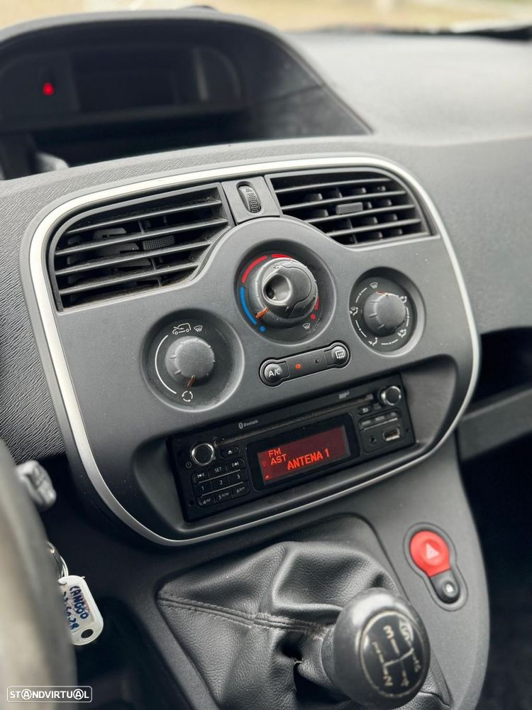 Renault Kangoo15dCiBusiness3L - 10