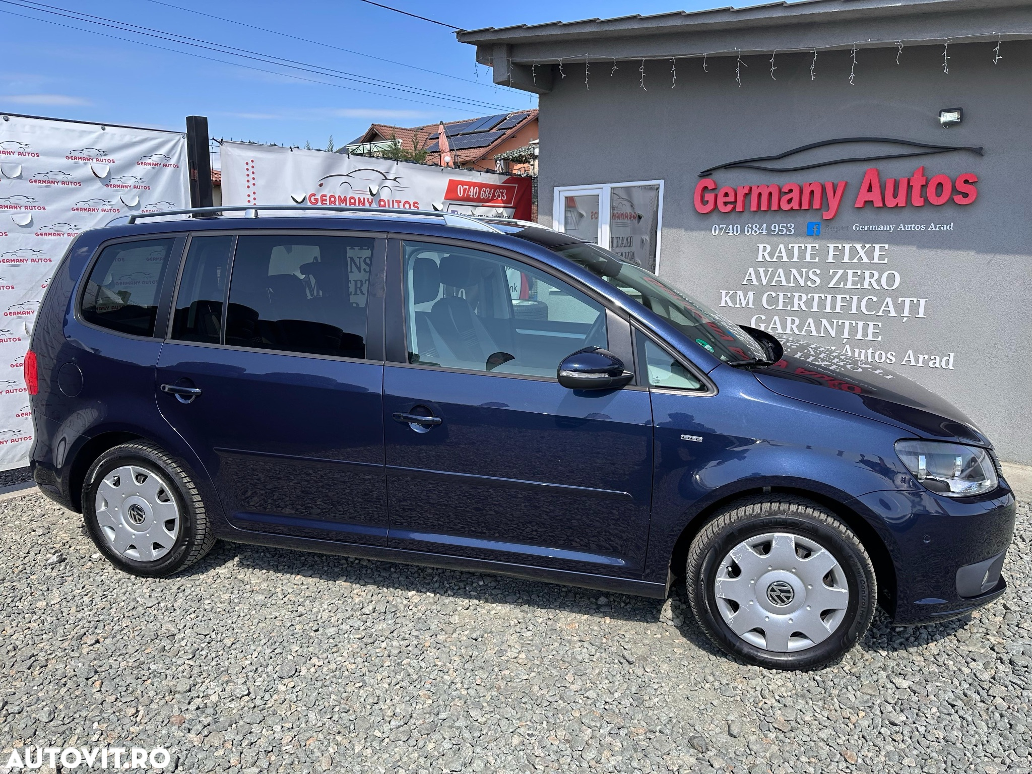 Volkswagen Touran - 2