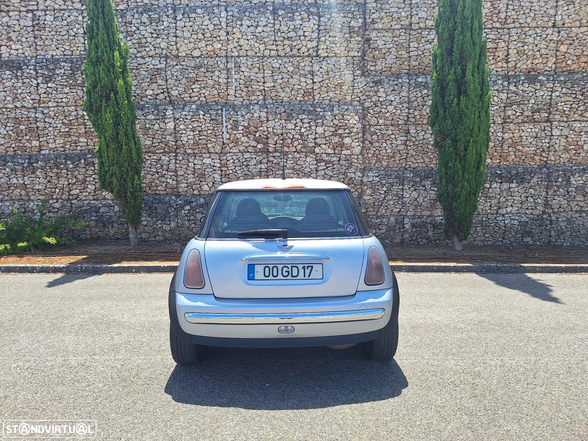 MINI 3 Portas One 1.4 D - 17