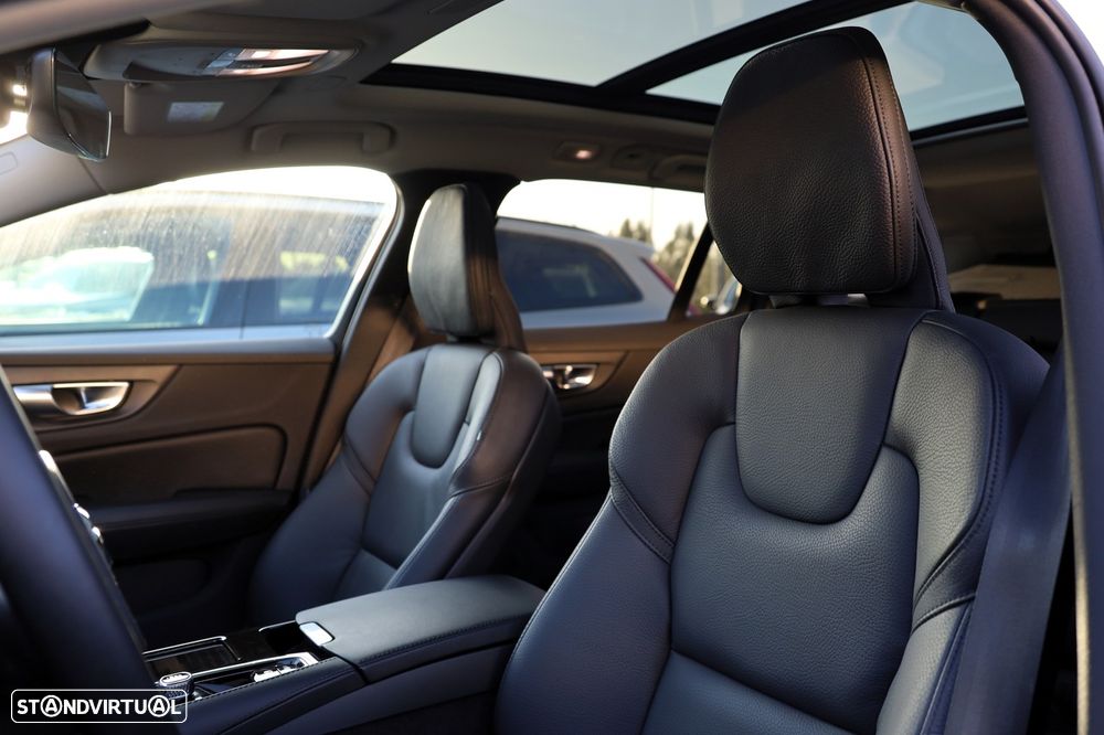 Volvo V60 2.0 T6 AWD TE Plus Dark - 9