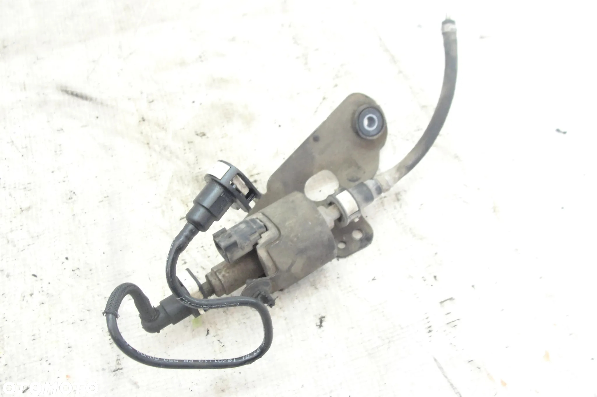 POMPKA PALIWA FORD C-MAX MK2 2.0 TDCI  11R - 2