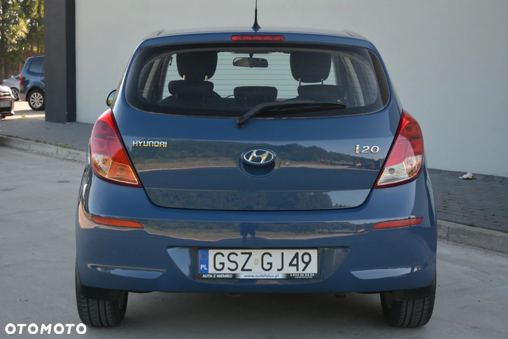Hyundai i20 - 12