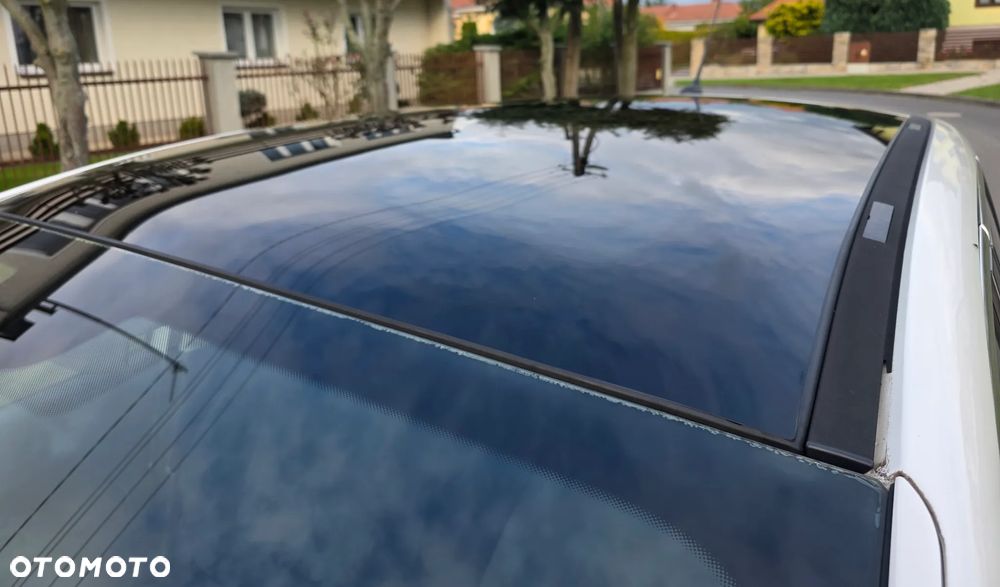 Peugeot 3008 Hybrid4 - 11