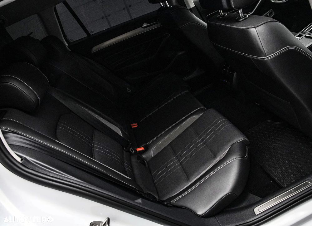 Volkswagen Passat Alltrack 2.0 TDI DSG 4Motion - 16