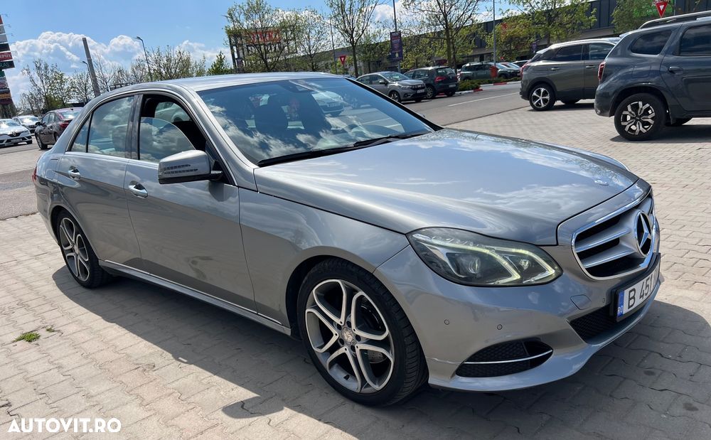 Mercedes-Benz E 220 BlueTEC 4MATIC 7G-TRONIC Avantgarde - 3