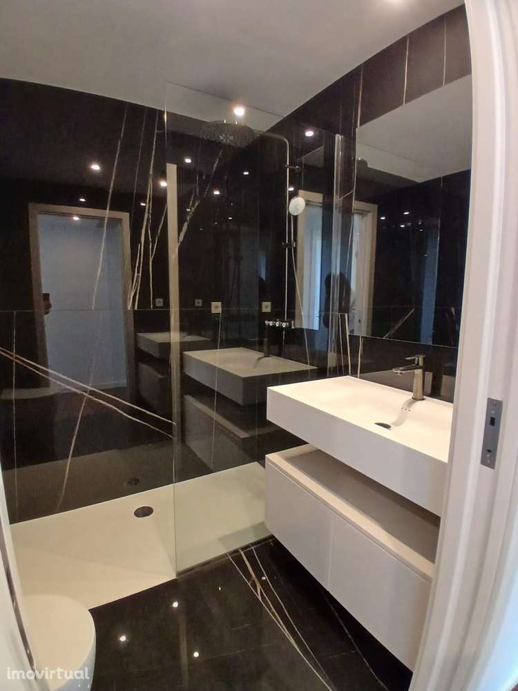 Apartamento T2 com varanda, piscina e garagem - Grande imagem: 5/60