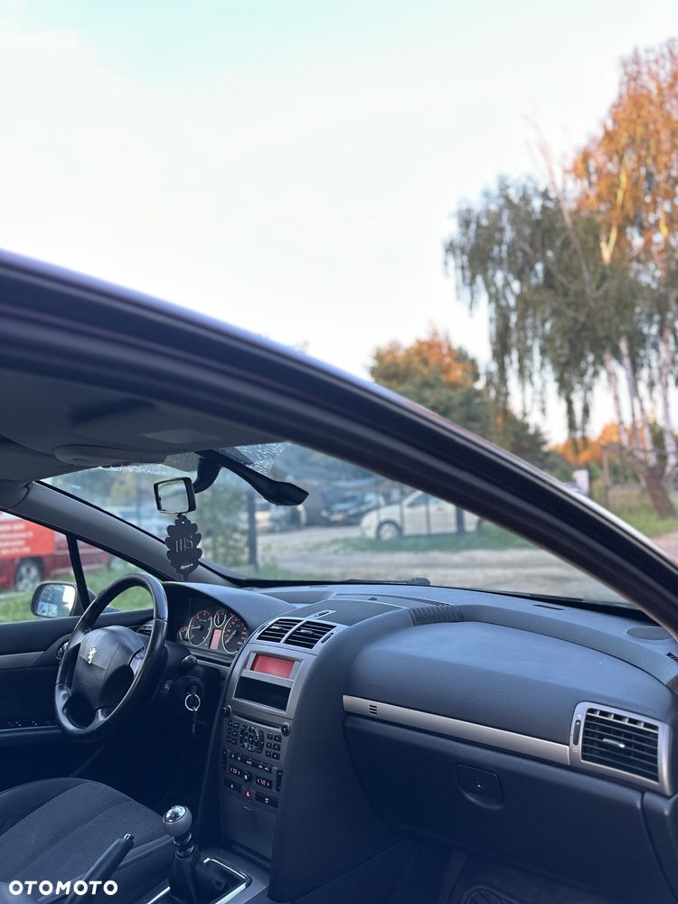Peugeot 407 - 6