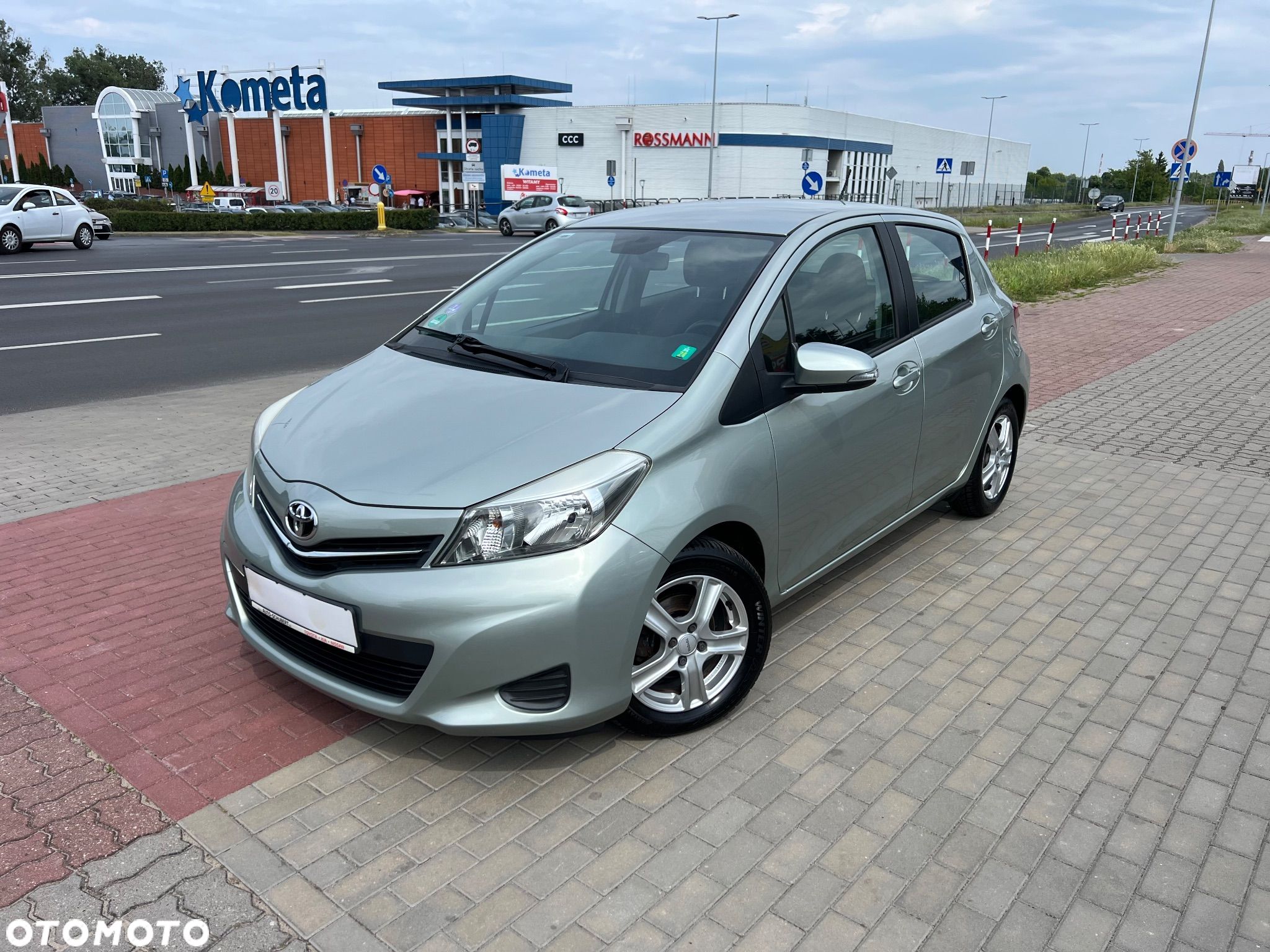 Toyota Yaris 1.33 Dynamic - 1