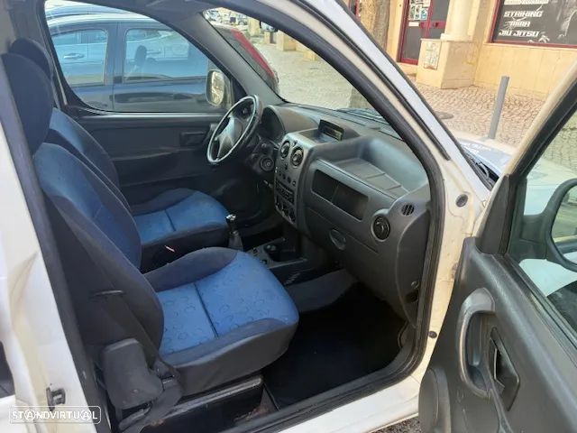 Peugeot 1900 - 17