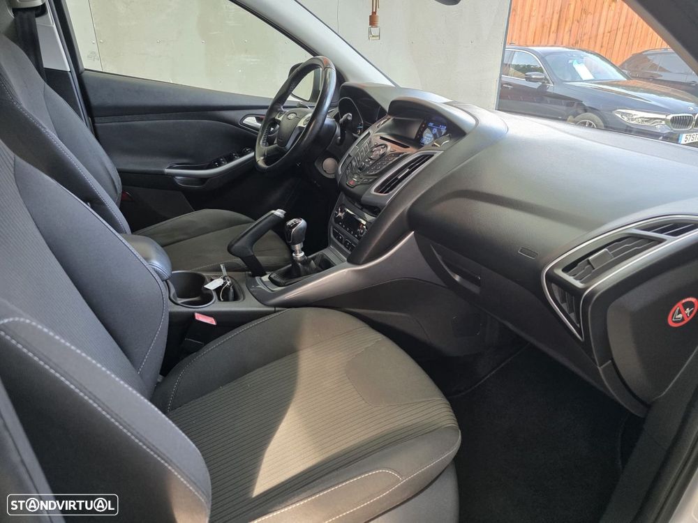 Ford Focus 1.0 EcoBoost ST-Line - 10