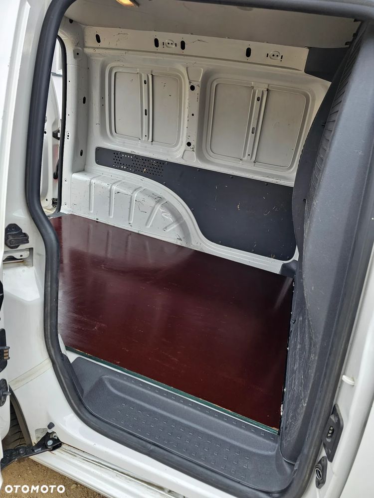 Volkswagen Caddy - 19