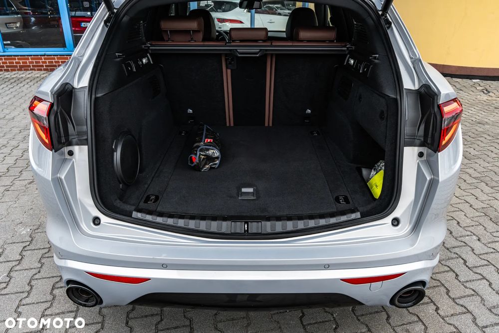 Alfa Romeo Stelvio 2.0 Turbo Veloce Q4 - 16