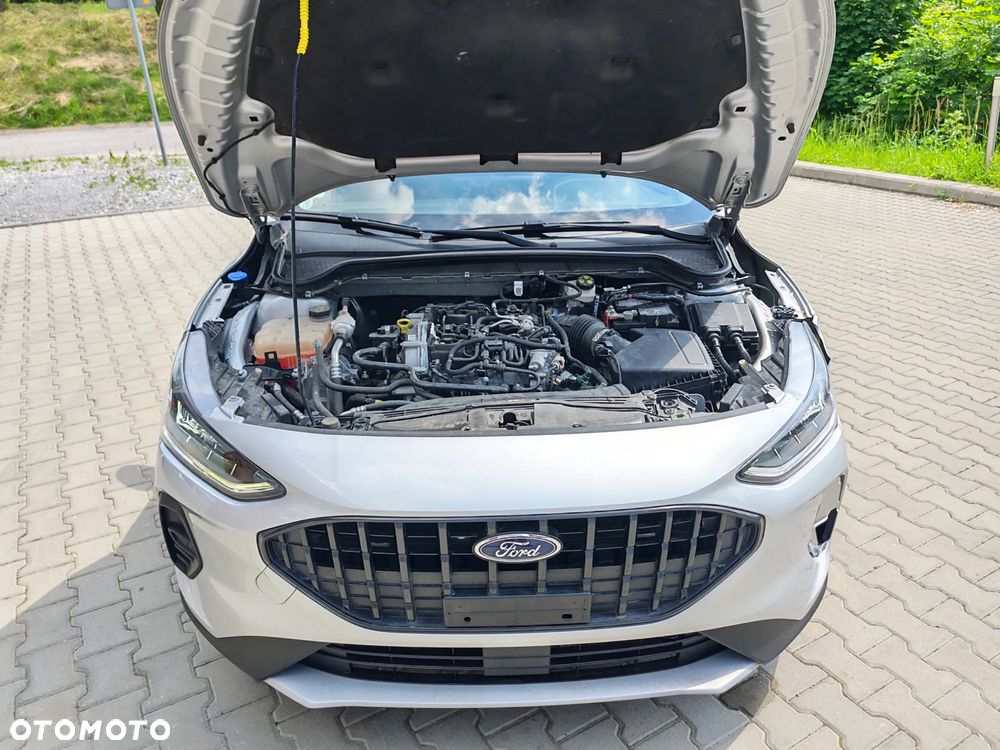 Ford Focus 1.0 EcoBoost Hybrid ACTIVE - 24