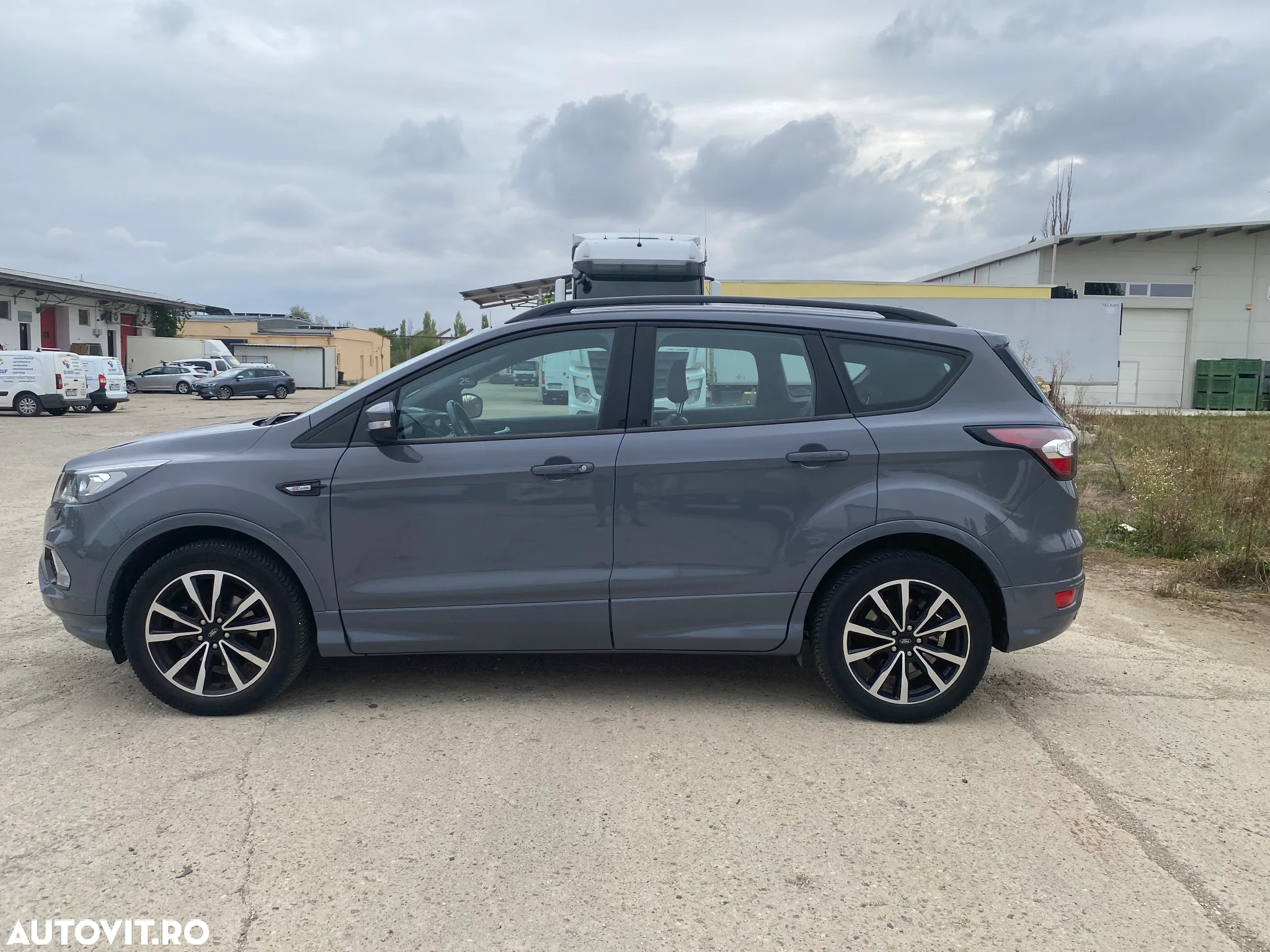 Ford Kuga - 3