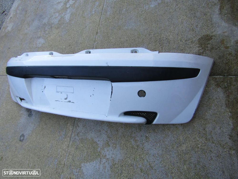 Para-choques Fiat Punto  tras ano 2004 (3 portas ) - 3