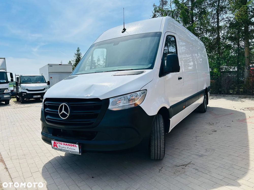 Mercedes-Benz Sprinter - 4