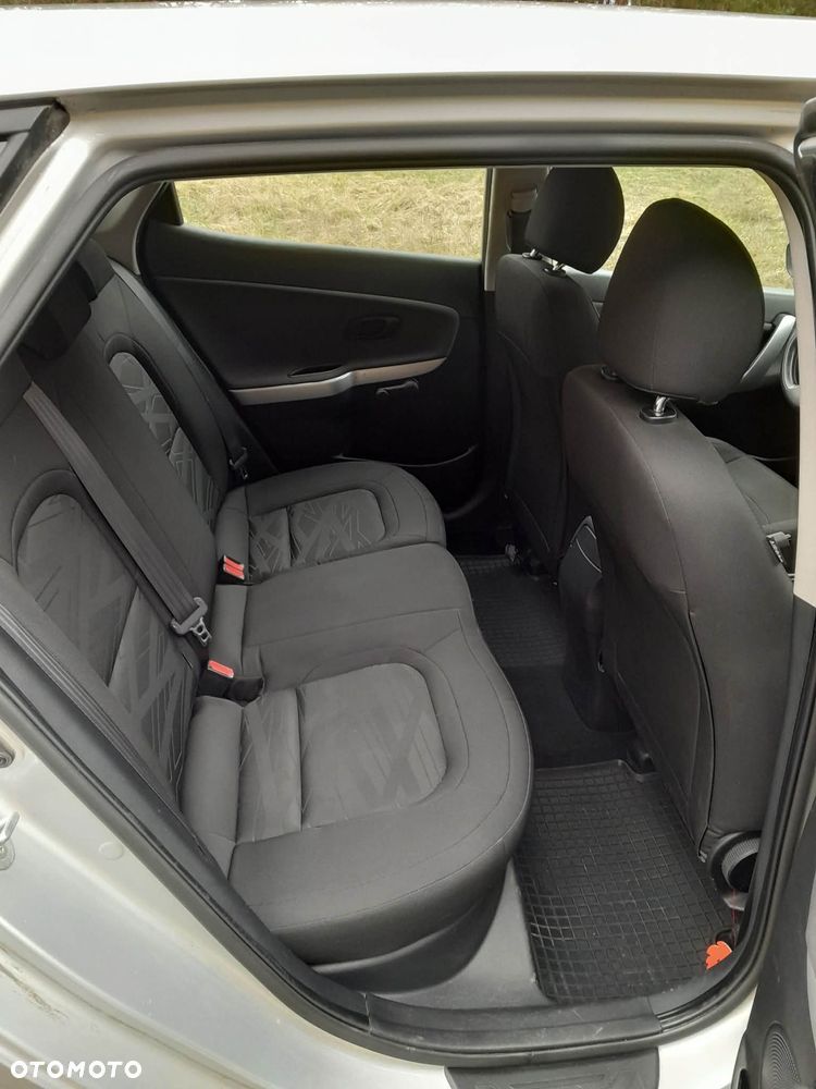 Kia Ceed 1.4 M - 8