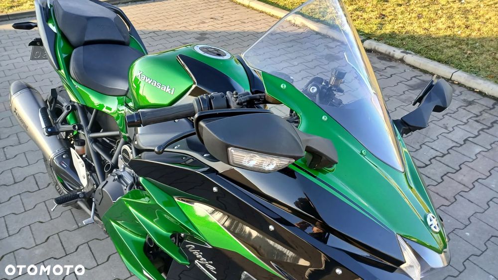 Kawasaki Ninja H2 SX - 17