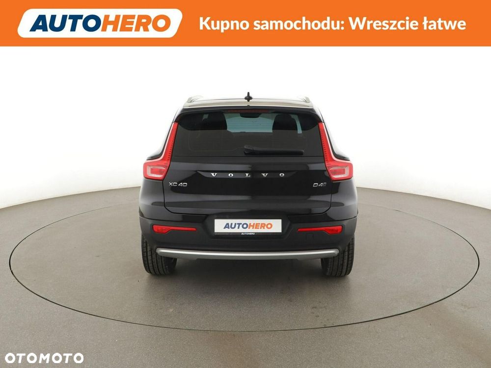 Volvo XC 40 D4 SCR AWD Momentum - 7