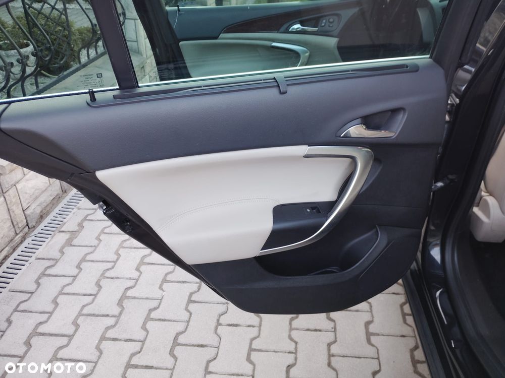 Opel Insignia 2.0 CDTI Cosmo S&S - 20