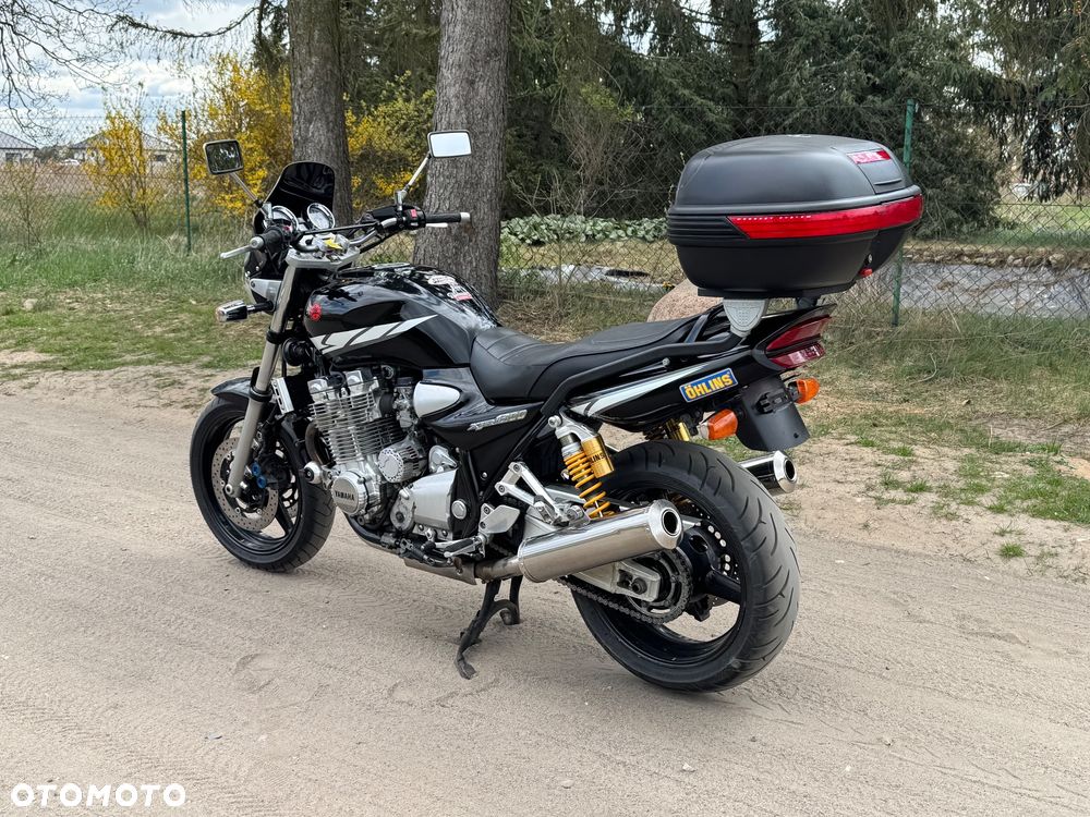 Yamaha XJR - 20